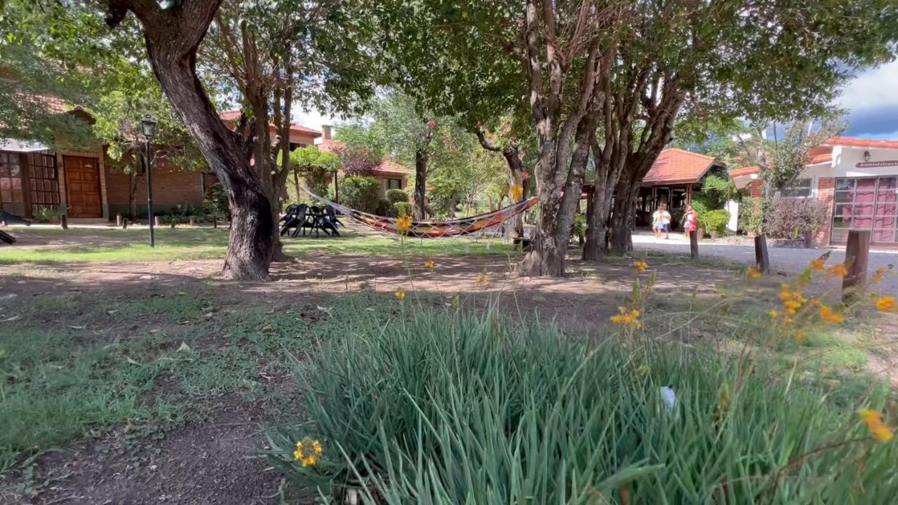 Cabanas Agua Que Brilla Mina Clavero Buitenkant foto